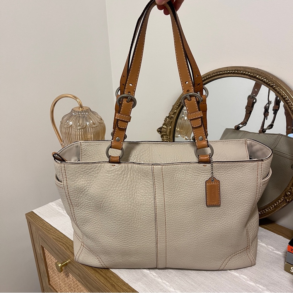 Vintage Coach Chelsea Tote Bag White Pebble Leather Silver Hardware Brown Straps